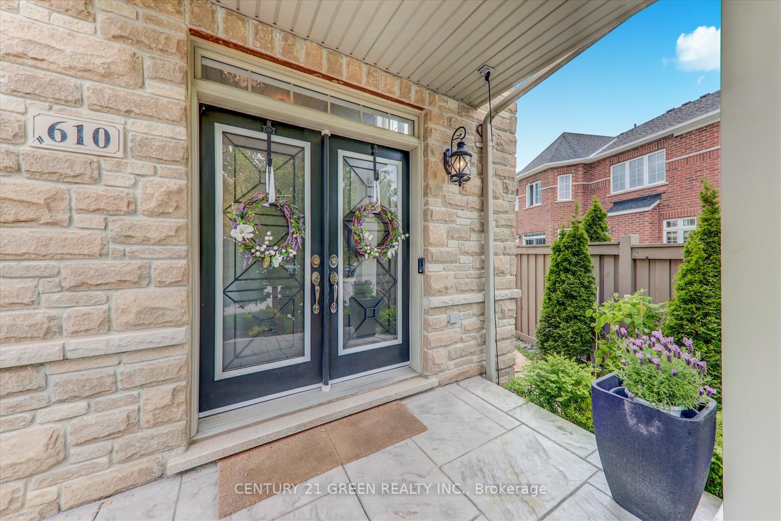 610-nairn-circle-w-milton-ontario-w12222359