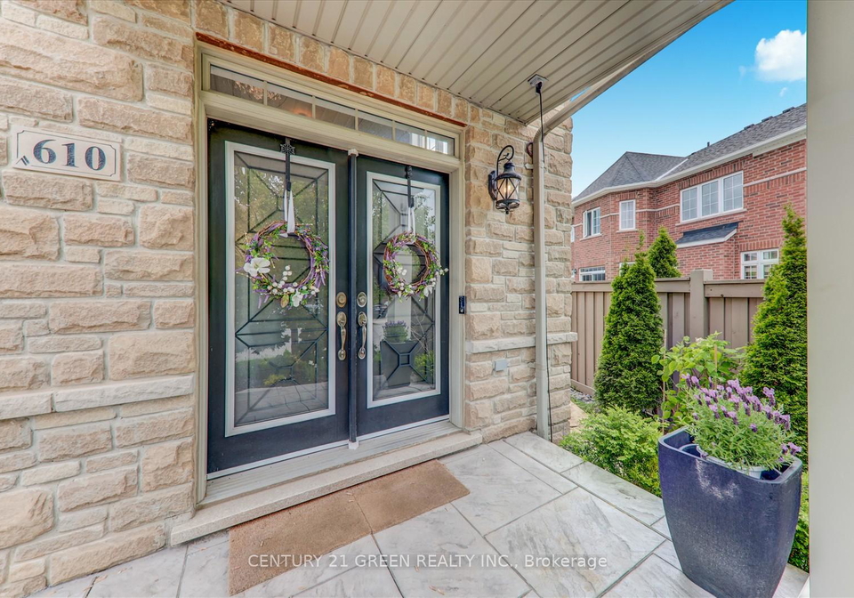 610-nairn-circle-w-milton-ontario-w12222359