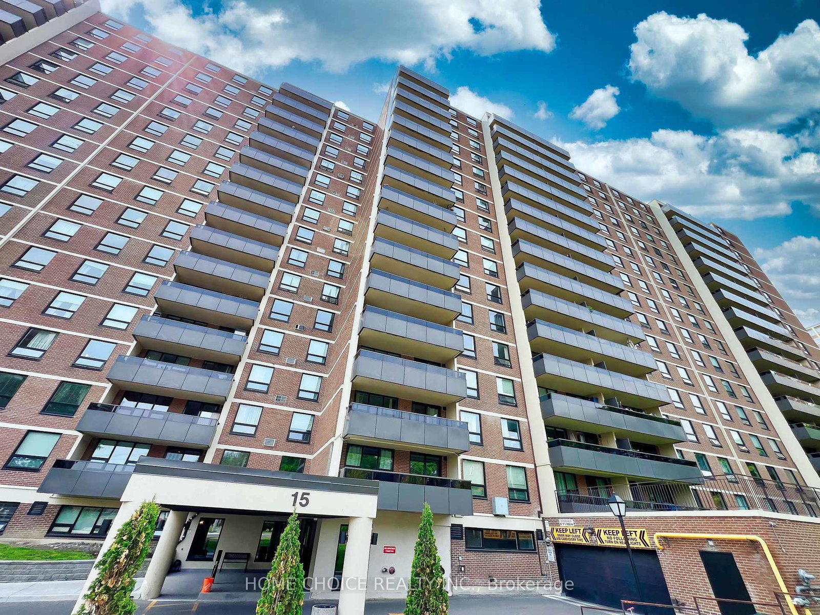 15-la-rose-avenue-etobicoke-ontario-w12222387