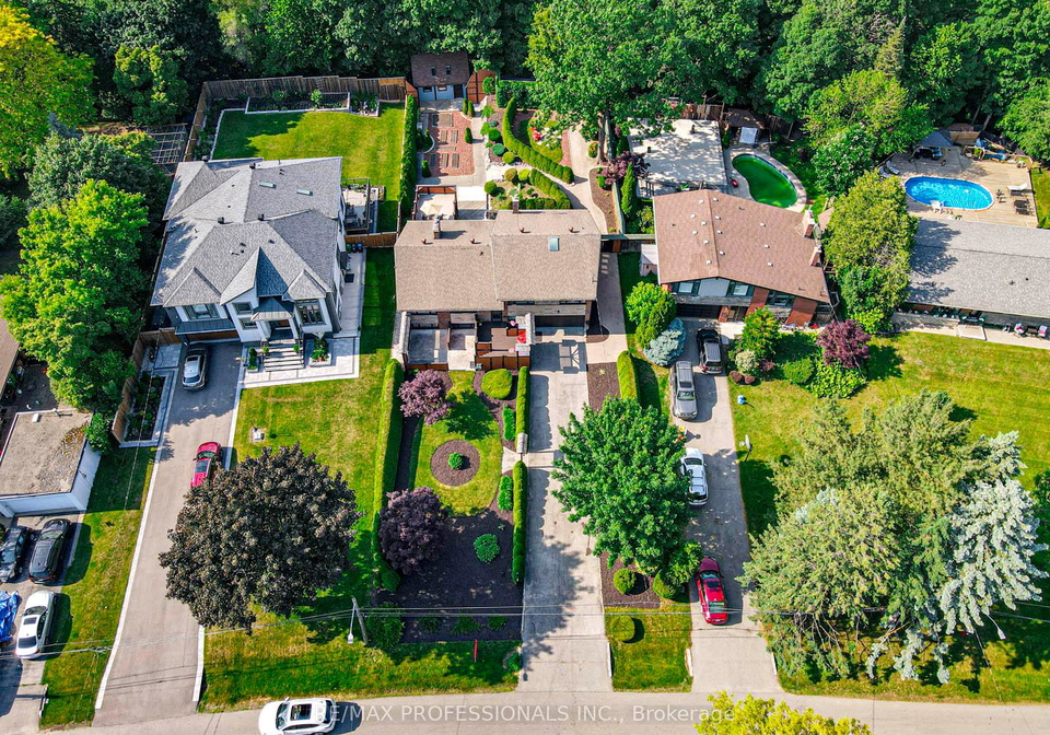 1746-lincolnshire-boulevard-mississauga-ontario-w12222680