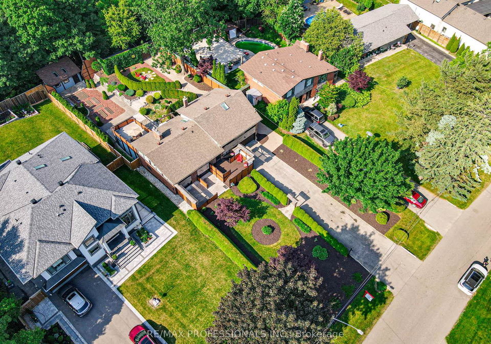 1746-lincolnshire-boulevard-mississauga-ontario-w12222680