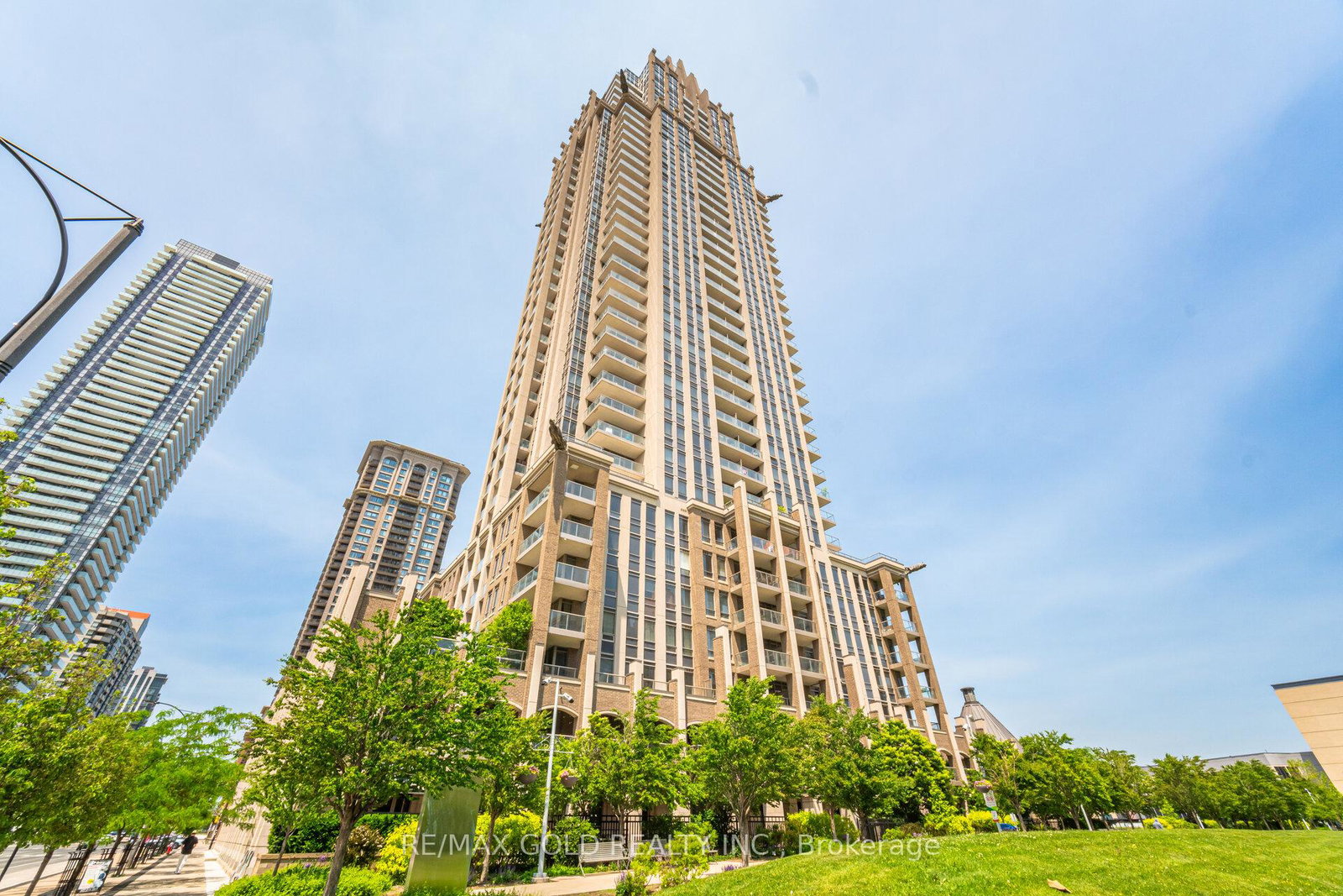 388-prince-of-wales-drive-mississauga-ontario-w12223140