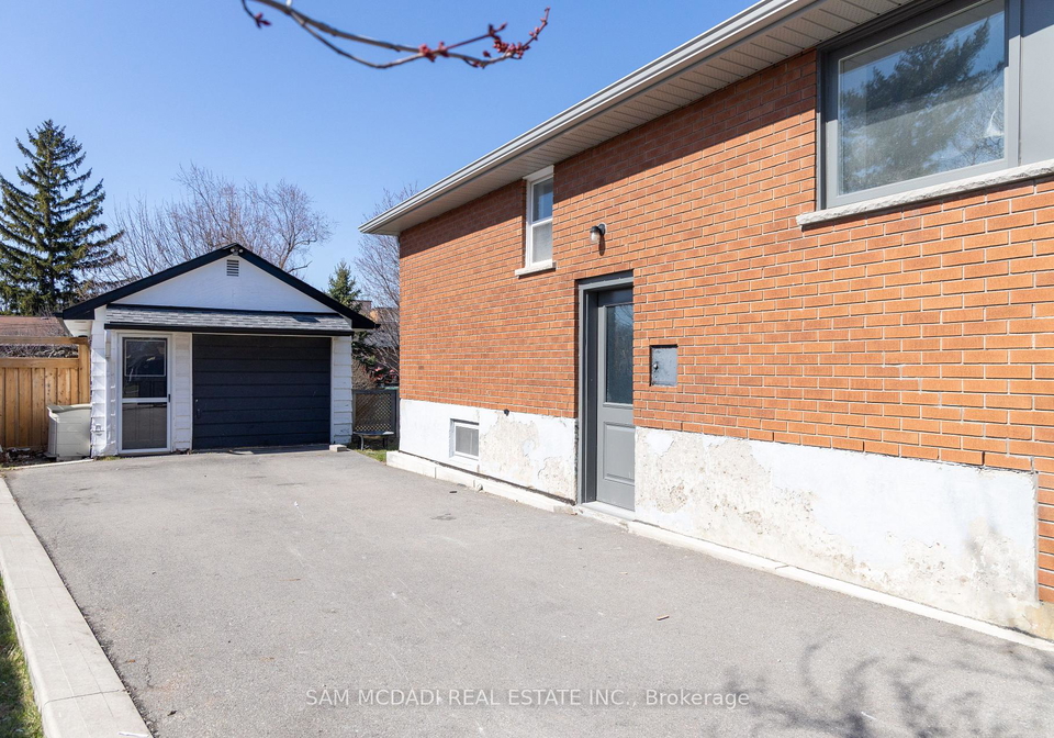 1498-fisher-avenue-burlington-ontario-w12223198