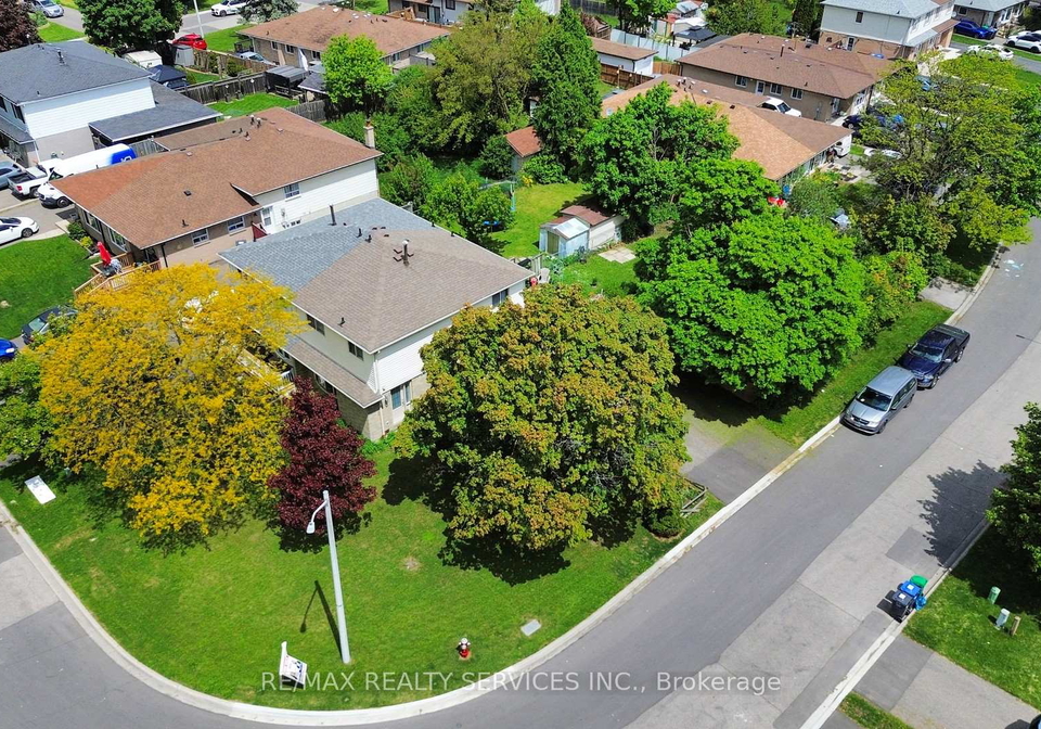 29-gulliver-crescent-brampton-ontario-w12223220