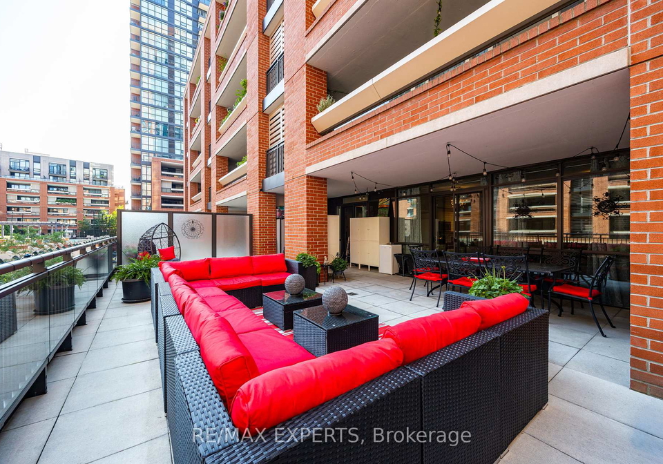 830-lawrence-avenue-w-north-york-ontario-w12223601