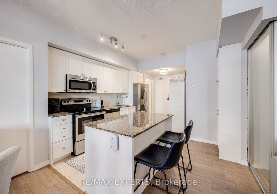 830-lawrence-avenue-w-north-york-ontario-w12223601