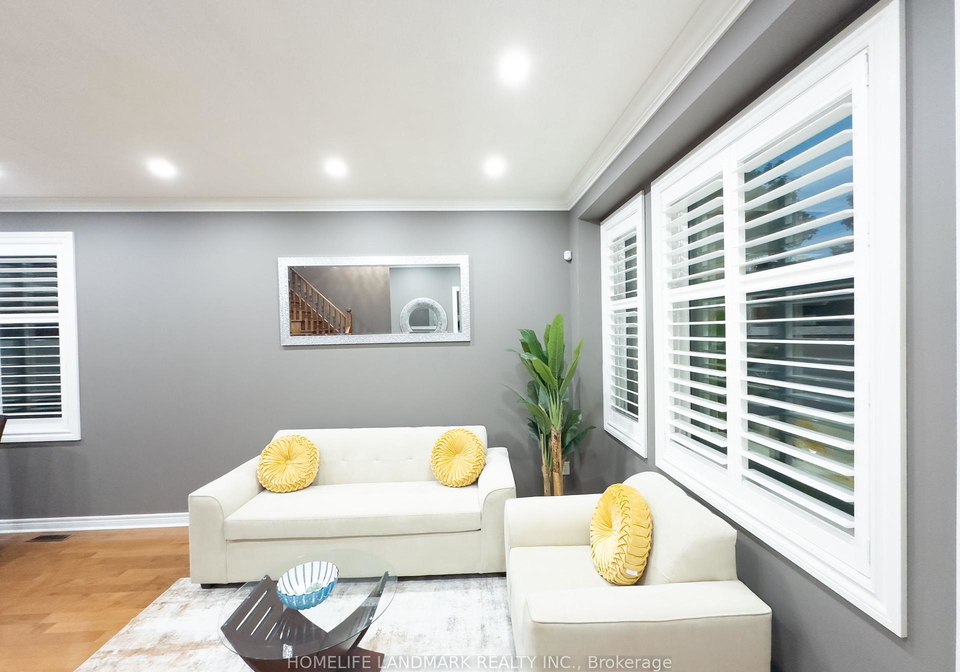 2236-glazebrook-circle-oakville-ontario-w12223999