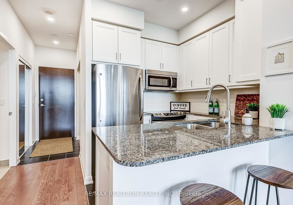 215-sherway-gardens-road-etobicoke-ontario-w12224483