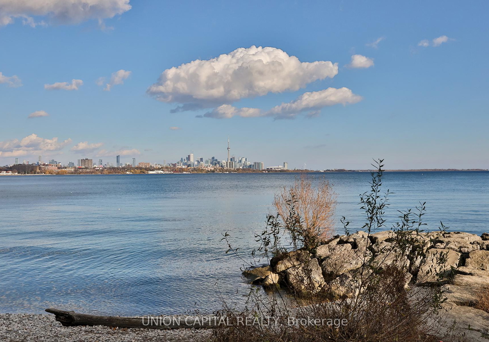 20-shore-breeze-drive-etobicoke-ontario-w12224512
