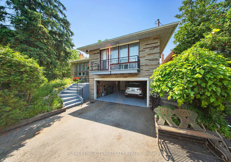 1-leland-avenue-etobicoke-ontario-w12224576