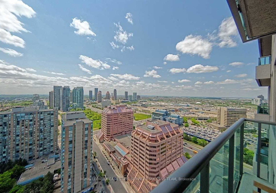 208-enfield-place-mississauga-ontario-w12225164