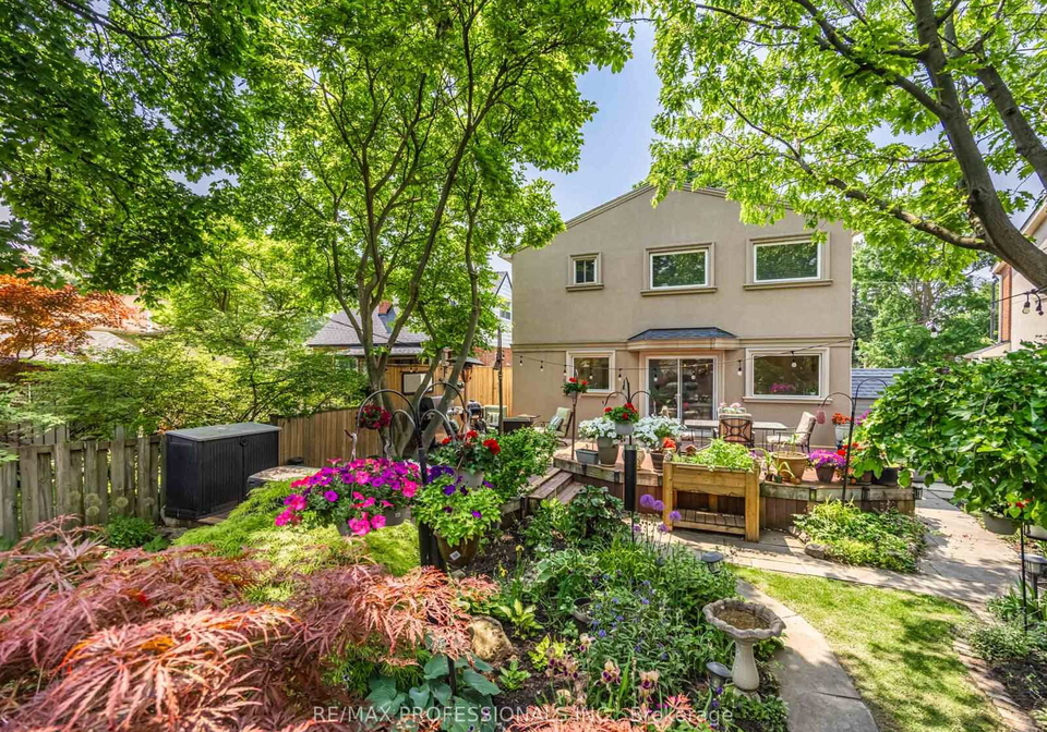 152-clearbrooke-circle-etobicoke-ontario-w12225510