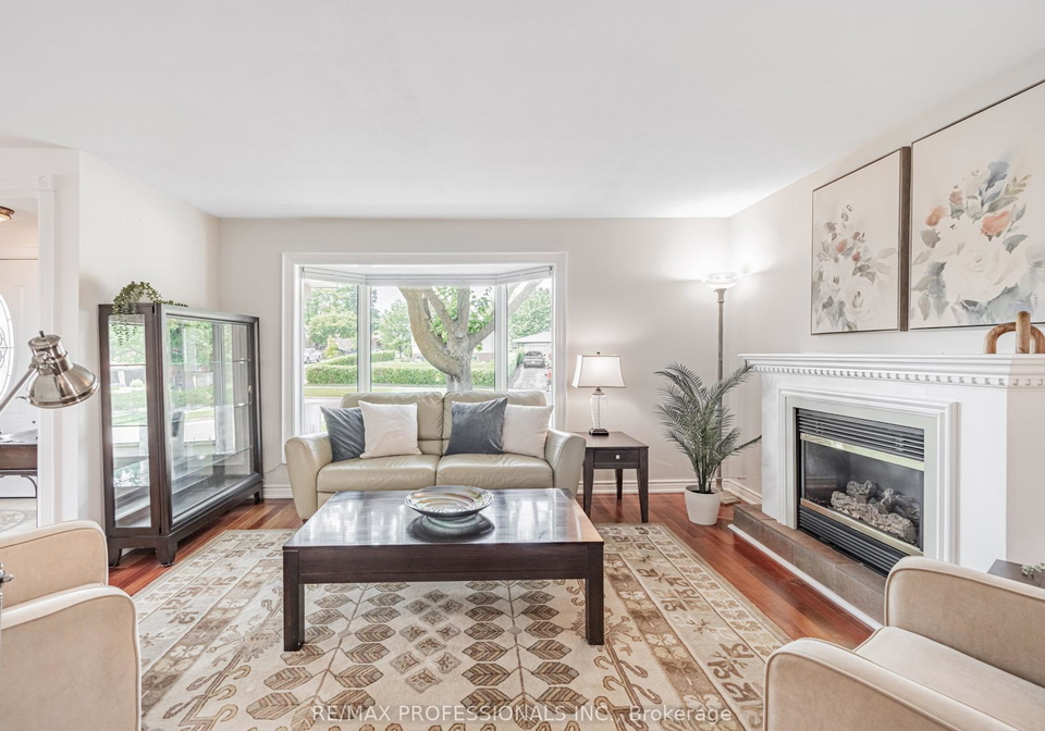 152-clearbrooke-circle-etobicoke-ontario-w12225510