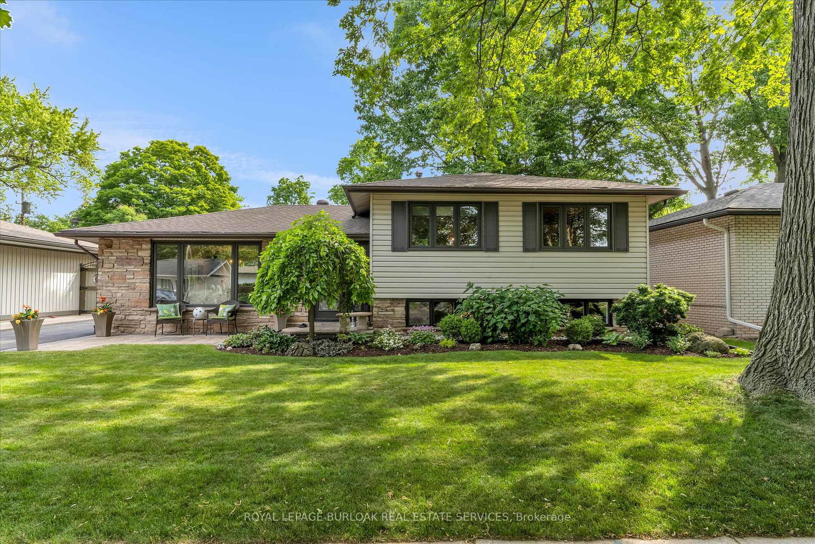 489-wedgewood-drive-burlington-ontario-w12225880