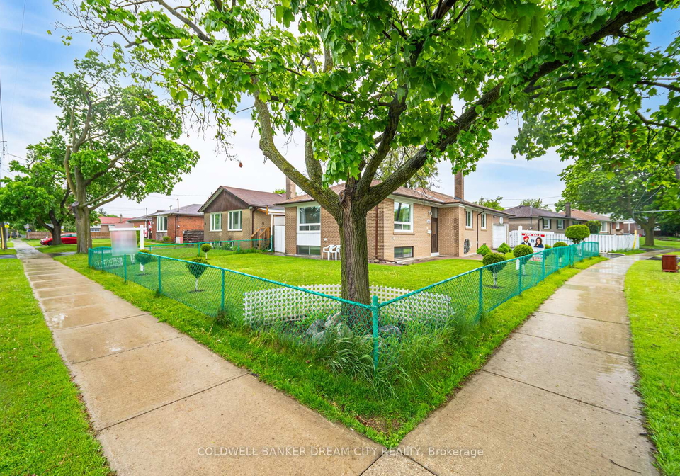35-guiness-avenue-etobicoke-ontario-w12226147