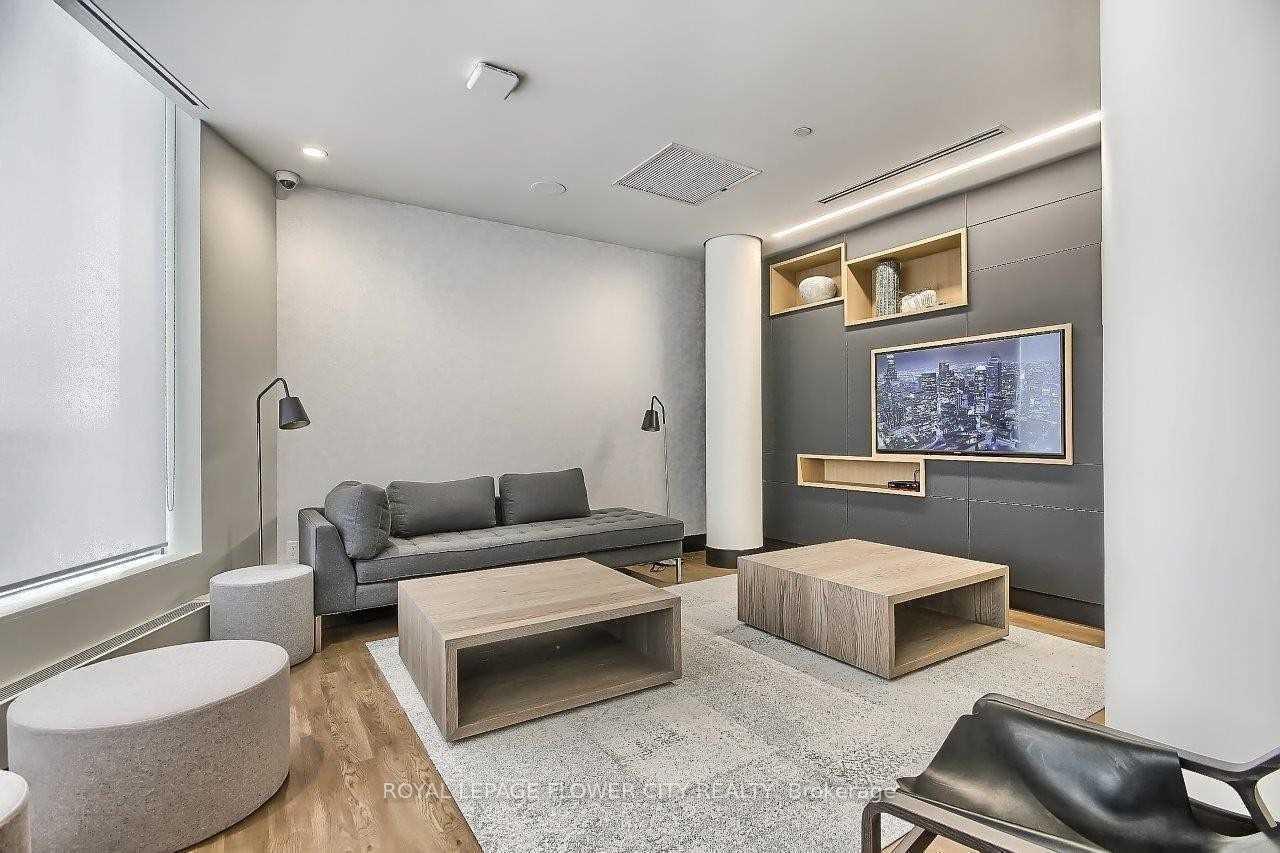 2520-eglinton-avenue-w-mississauga-ontario-w12226301