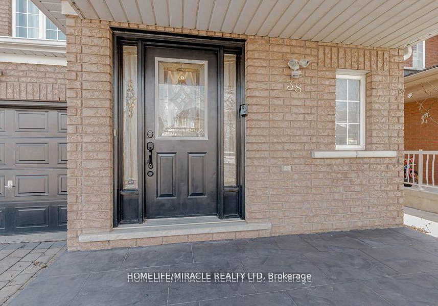 38-heartleaf-crescent-brampton-ontario-w12226494