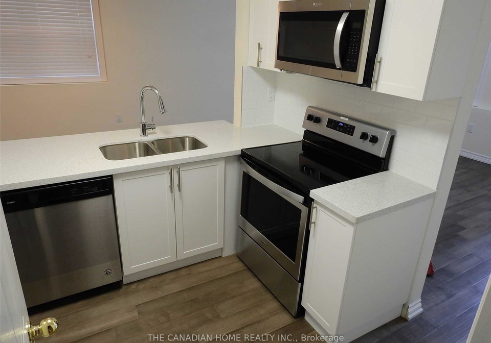 760-lawrence-avenue-w-north-york-ontario-w12226544