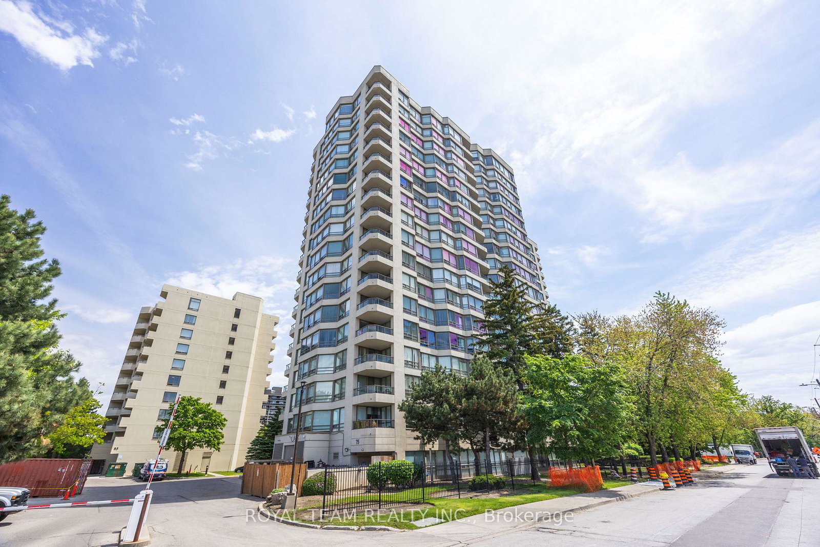 75-king-street-e-mississauga-ontario-w12226931