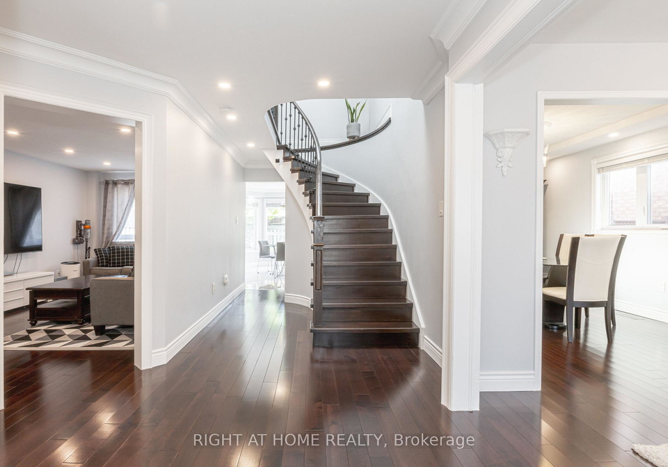 5369-fallingbrook-drive-mississauga-ontario-w12227788