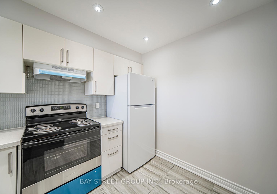 2470-eglinton-avenue-w-north-york-ontario-w12228199