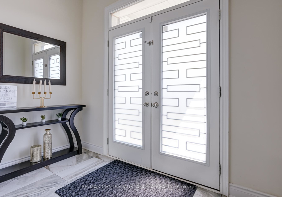 708-kennedy-circle-milton-ontario-w12228236