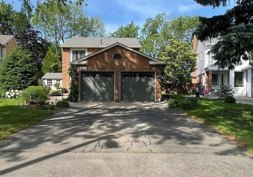 4239-trapper-crescent-mississauga-ontario-w12228237