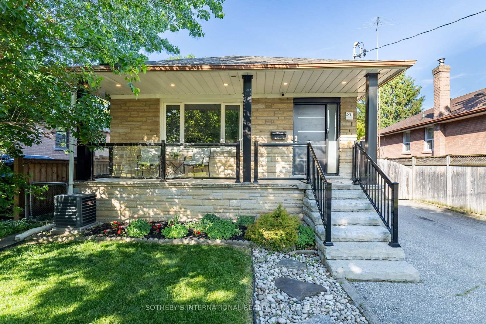 37-culnan-avenue-etobicoke-ontario-w12228264