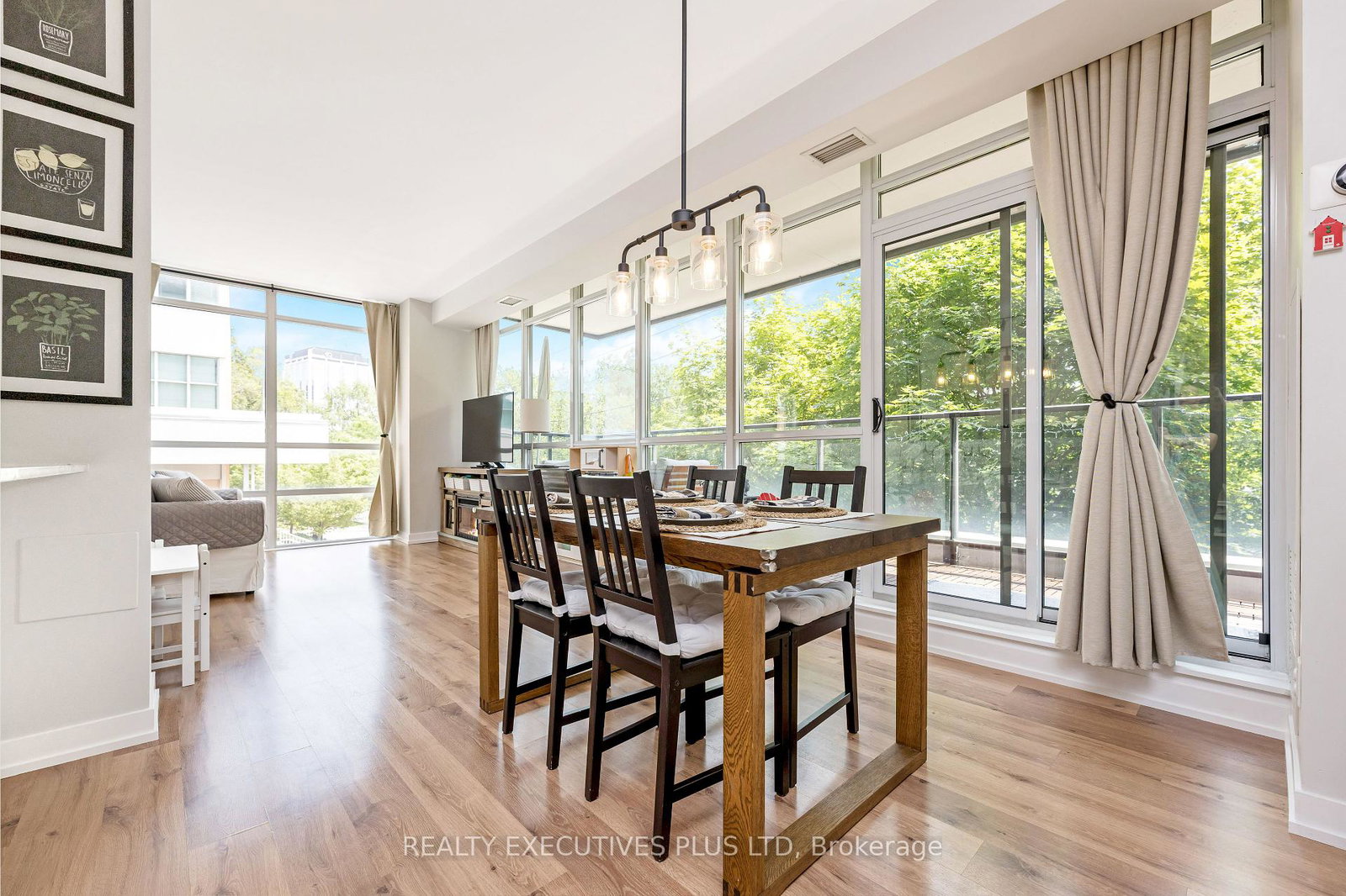 8-fieldway-road-etobicoke-ontario-w12228267