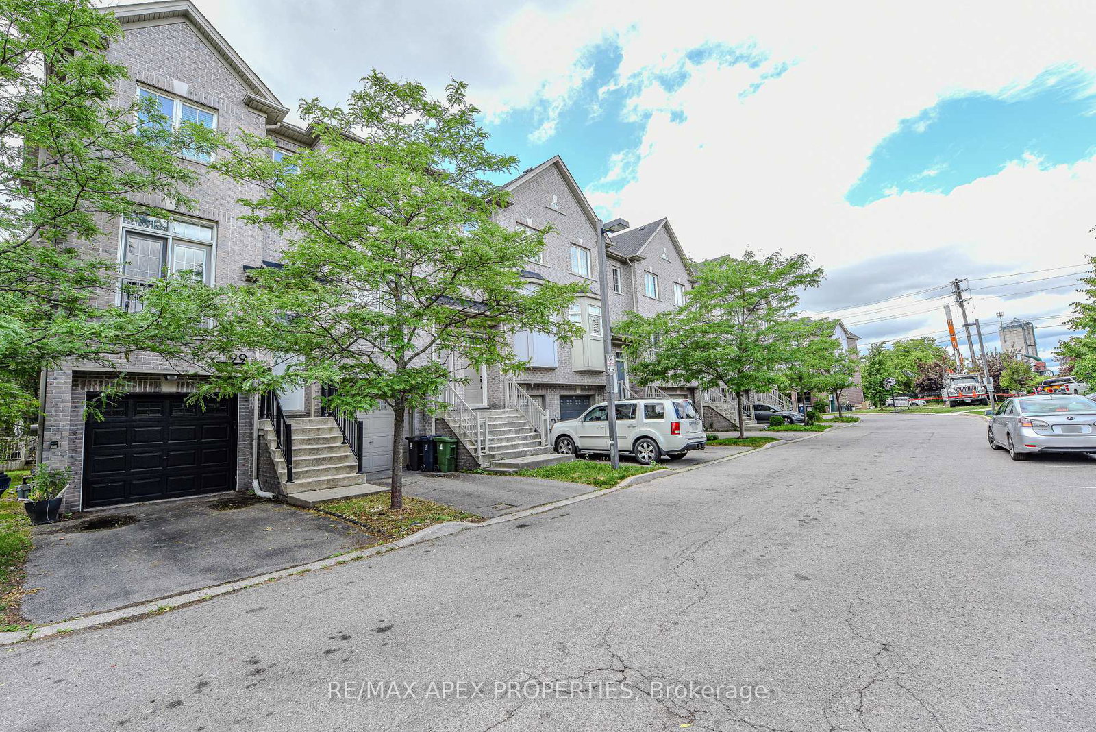 99-piggott-mews-north-york-ontario-w12228370