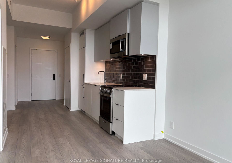 285-dufferin-street-toronto-ontario-w12228422