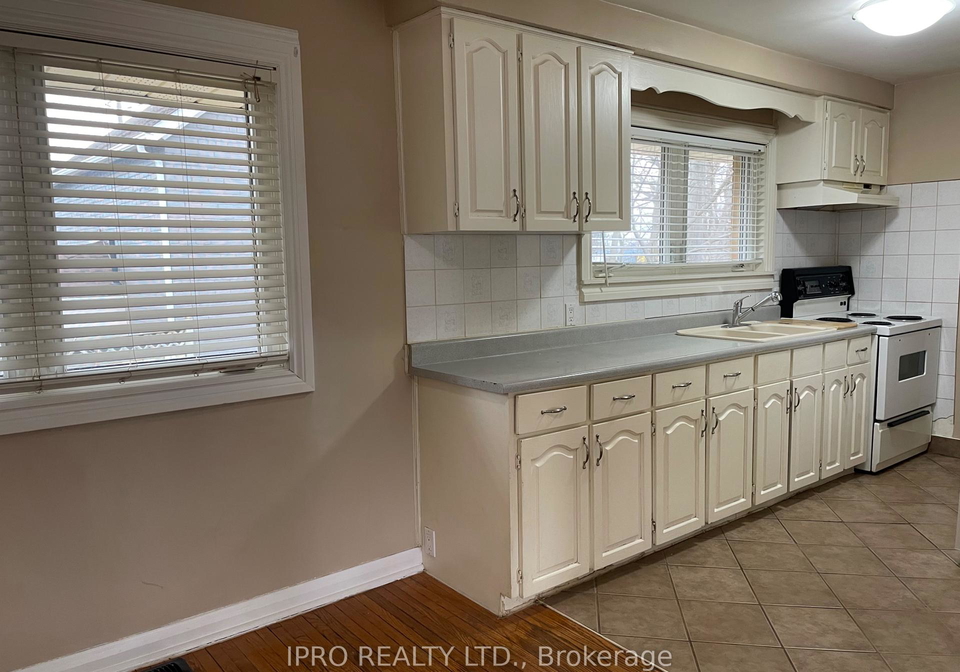 79-john-street-orangeville-ontario-w12228426