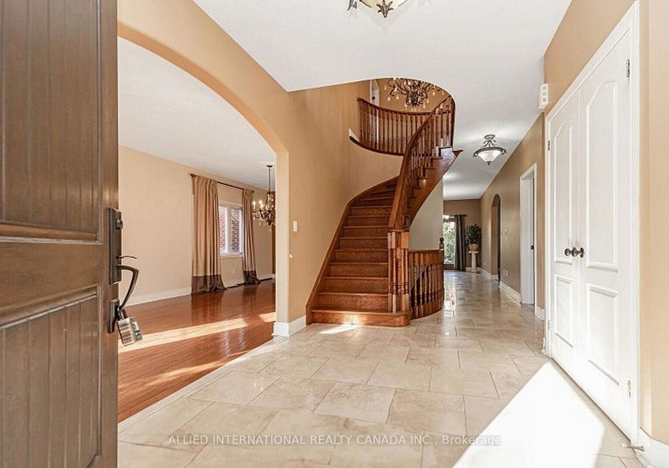 67-saint-hubert-drive-brampton-ontario-w12228451