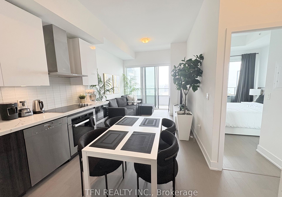 20-shore-breeze-drive-etobicoke-ontario-w12228484