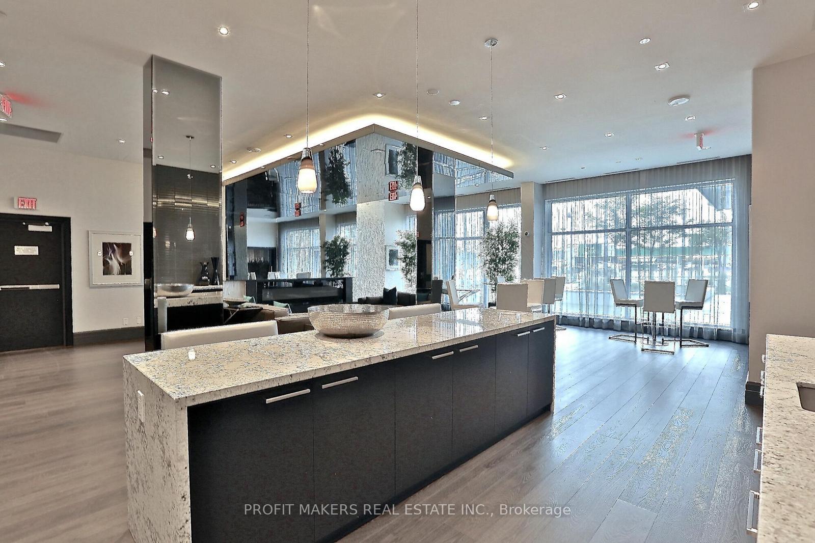 65-speers-road-oakville-ontario-w12228728