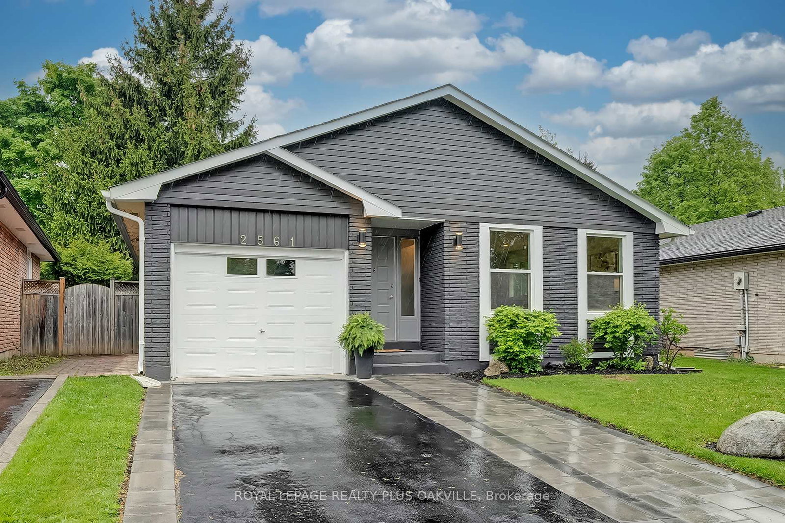 2561-cavendish-drive-burlington-ontario-w12228847