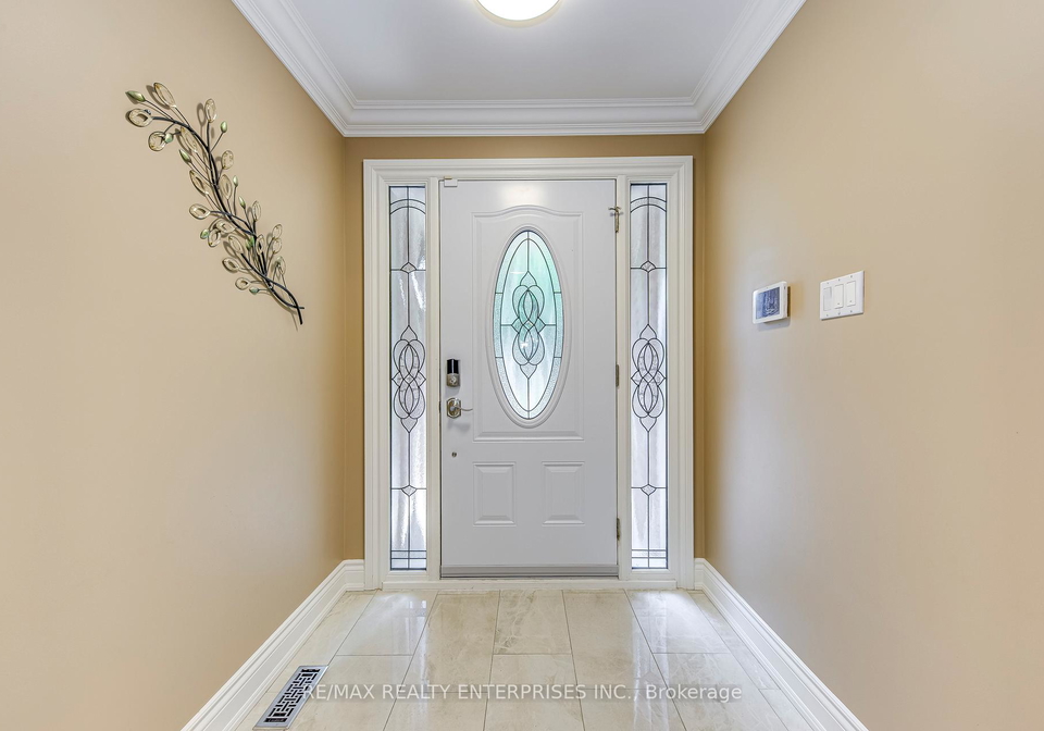 4649-phoenix-park-crescent-mississauga-ontario-w12228927