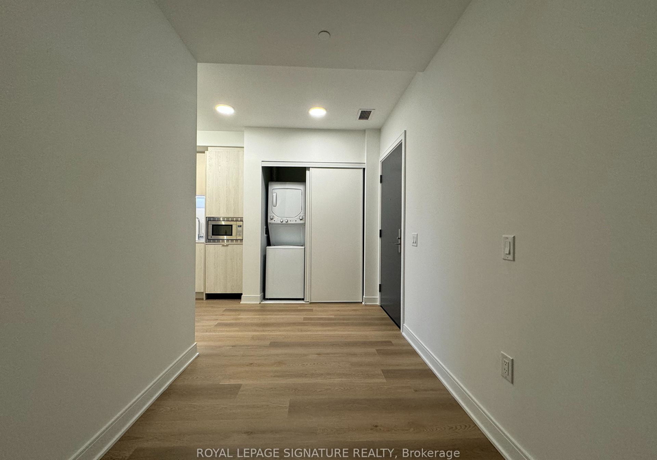 86-dundas-street-e-mississauga-ontario-w12229136