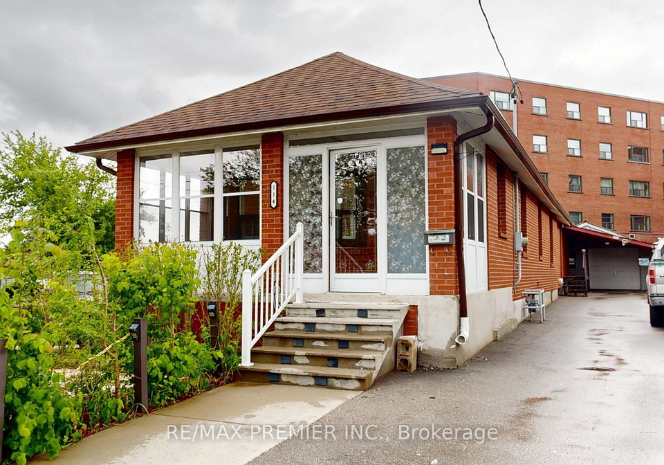 114-branstone-road-toronto-ontario-w12229162