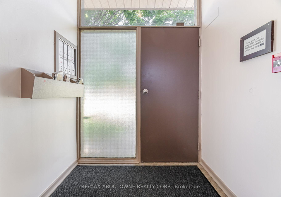 2344-queensway-drive-burlington-ontario-w12229230