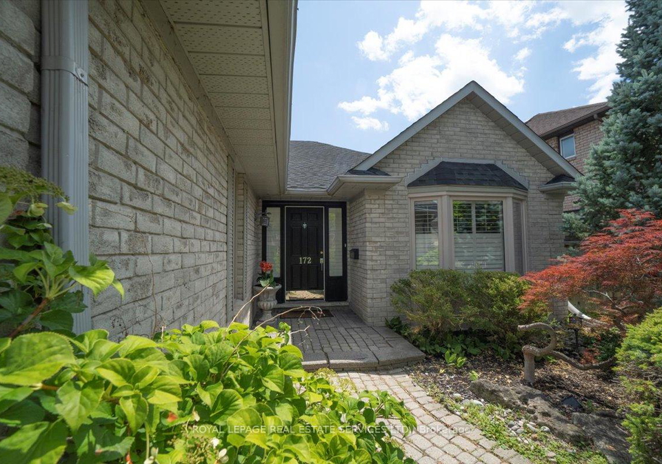 172-river-oaks-boulevard-e-oakville-ontario-w12229246