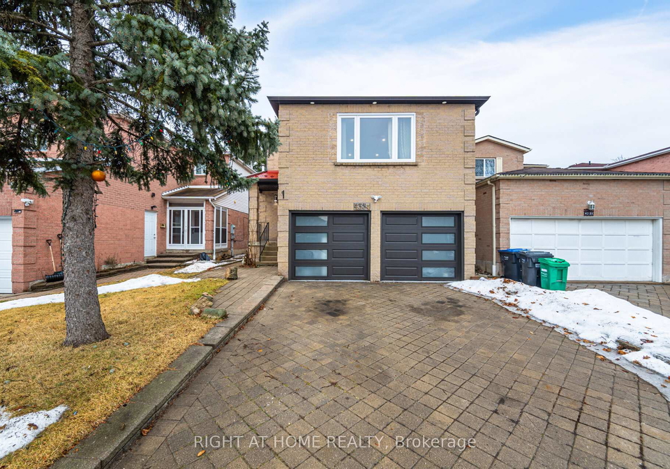 4354-waterford-crescent-mississauga-ontario-w12229315