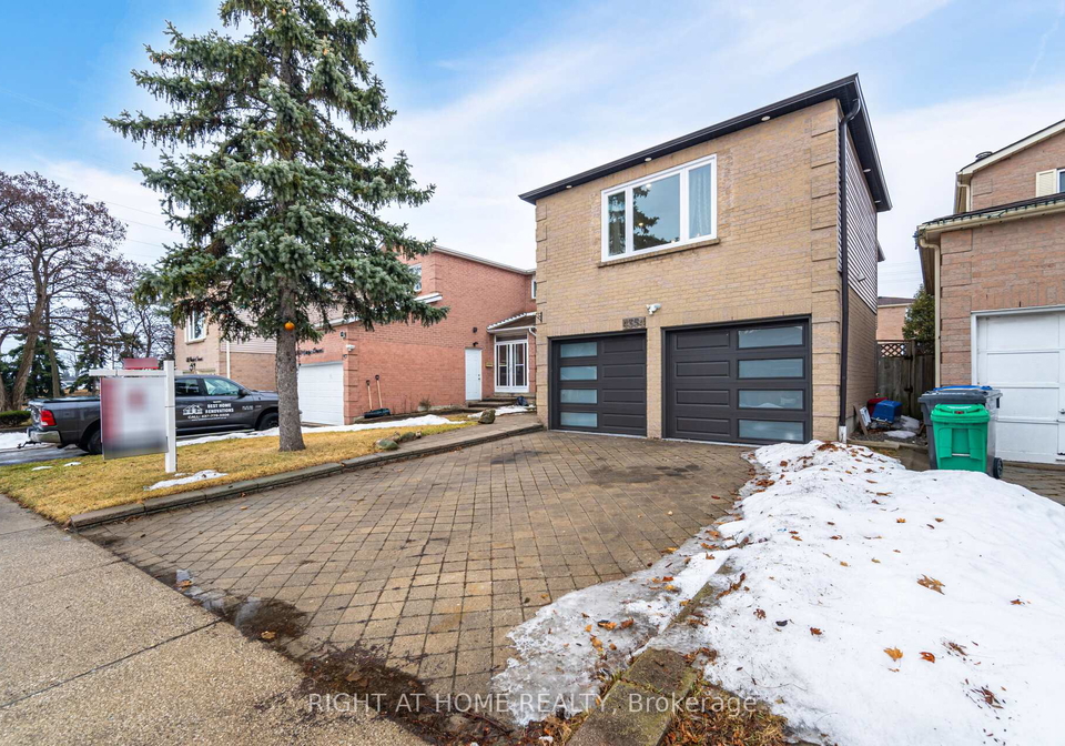 4354-waterford-crescent-mississauga-ontario-w12229315