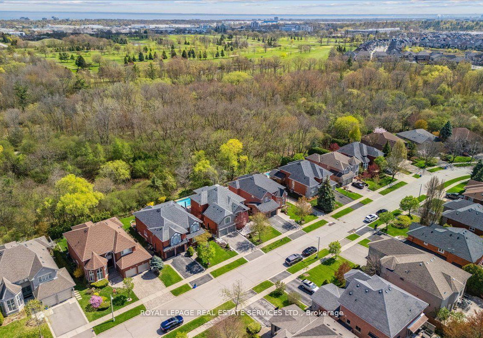 2317-carpenters-circle-s-oakville-ontario-w12229416