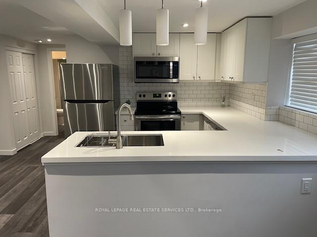 7-brule-terrace-toronto-ontario-w12229443