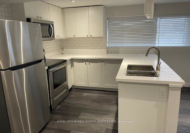 7-brule-terrace-toronto-ontario-w12229443