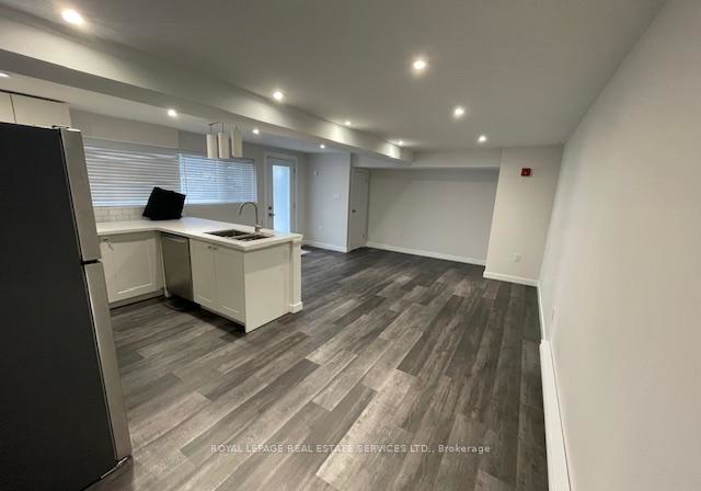 7-brule-terrace-toronto-ontario-w12229443
