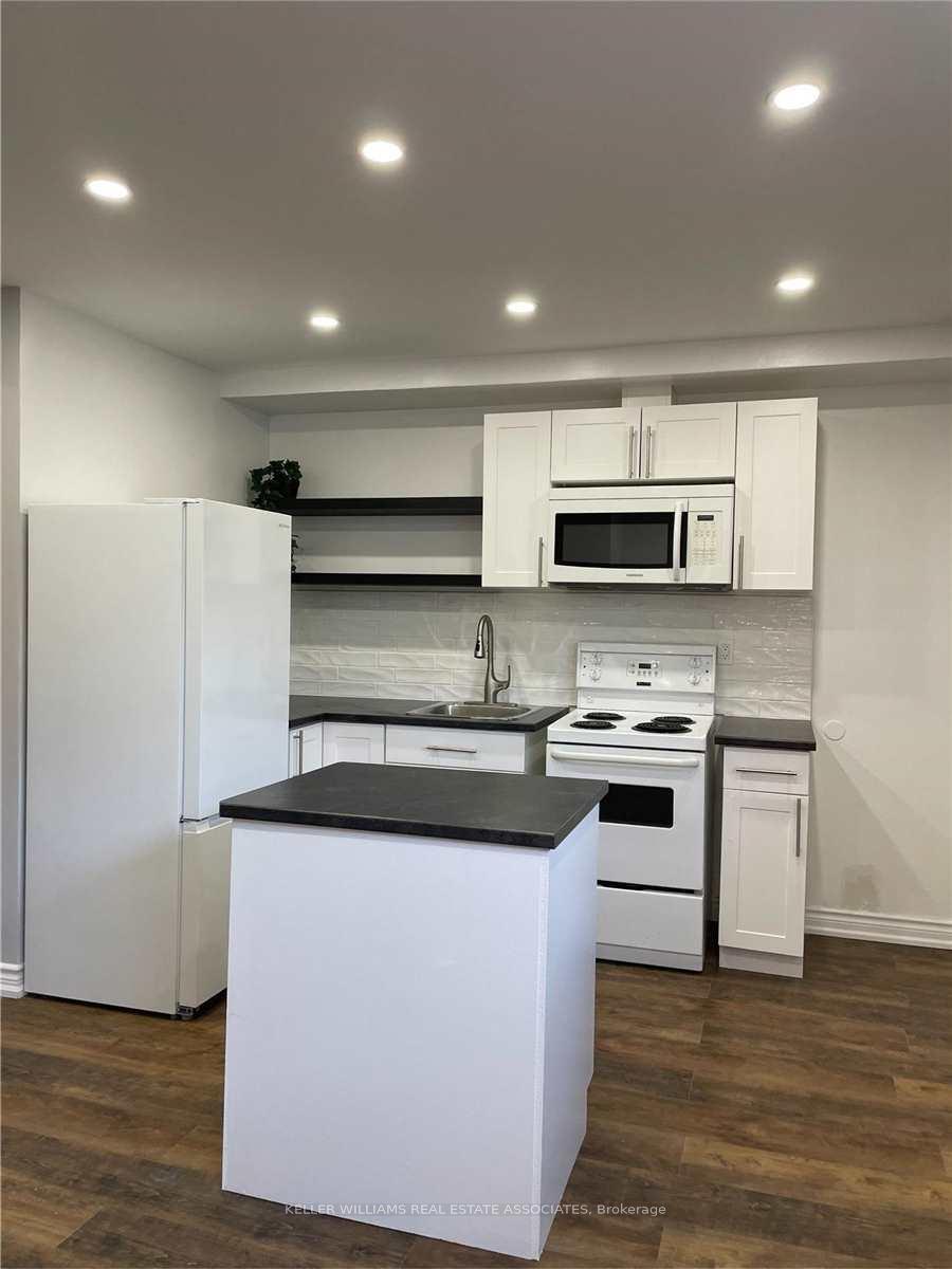233-lakeshore-road-e-mississauga-ontario-w12229460
