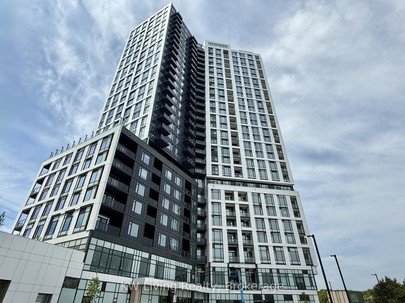 2495-eglinton-avenue-w-mississauga-ontario-w12229531