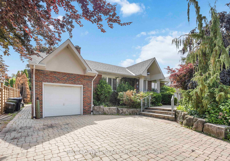 11-duval-drive-north-york-ontario-w12229584
